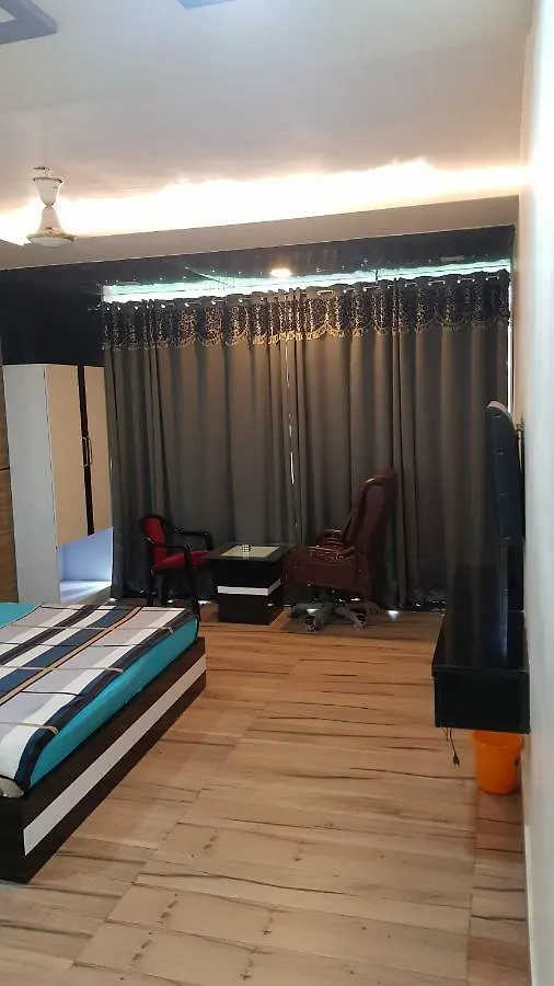 ホテルRatnakar Palace バラナシ ゲストハウス